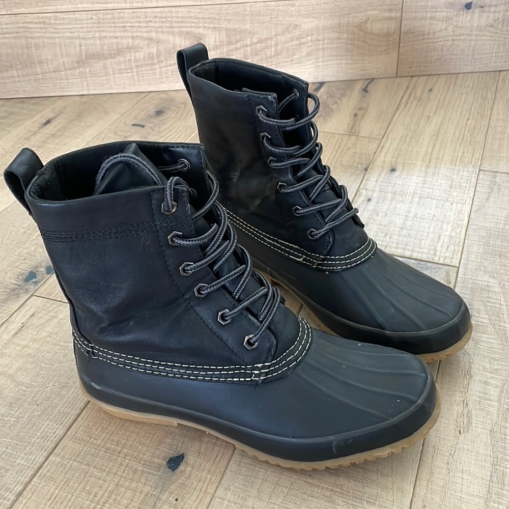 London Fog Women rain boots